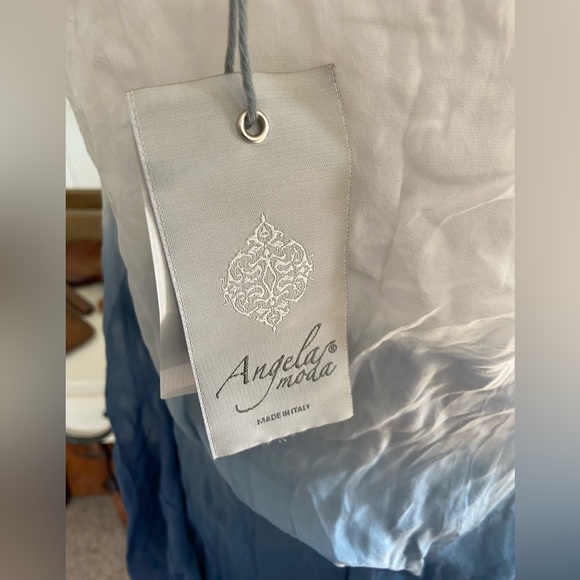 Angela Moda - Picture 3 of 4